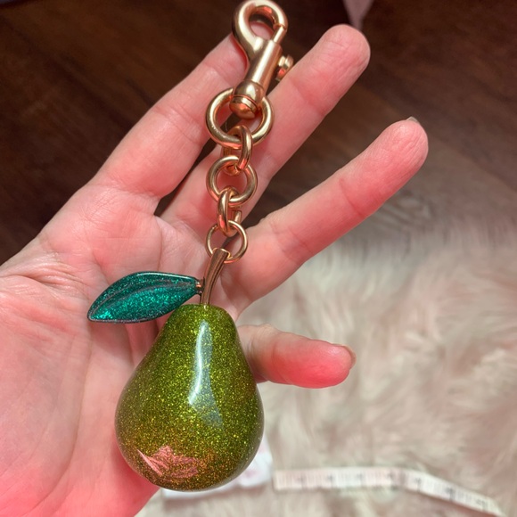 Glittery Pear with Leaf Bag Charm - Picture 4 of 9